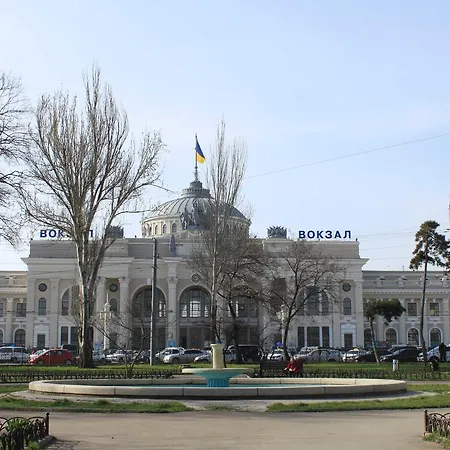 квартира *